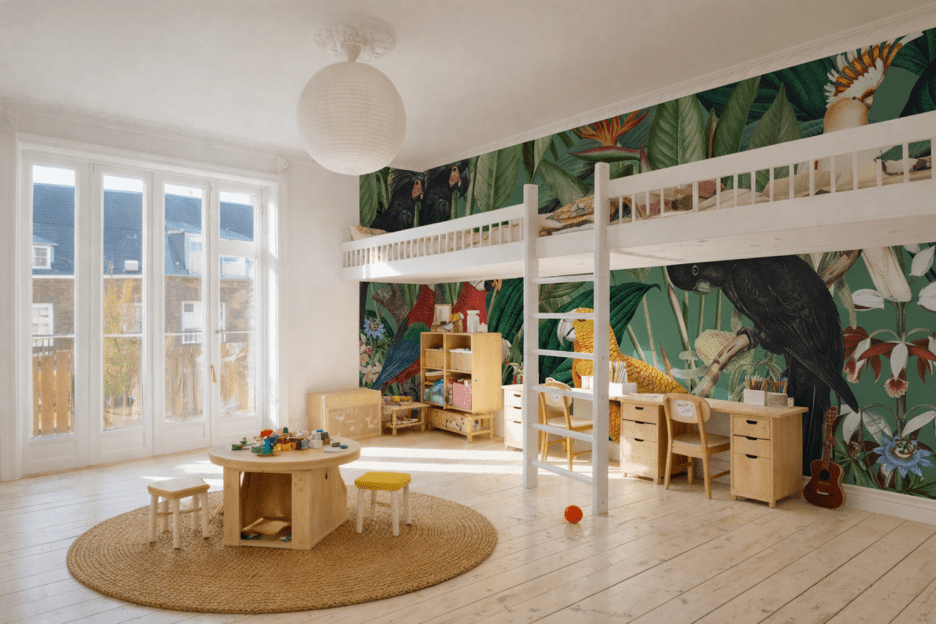 Exotic Feathered Canopy