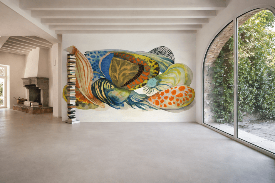 Marine Quartz Layers